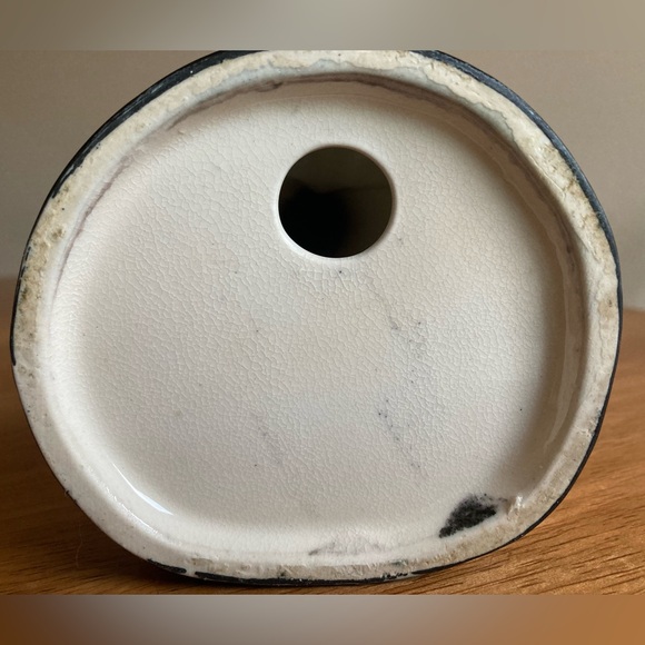 Vintage ceramic Mary and baby Jesus planter - Picture 7 of 9